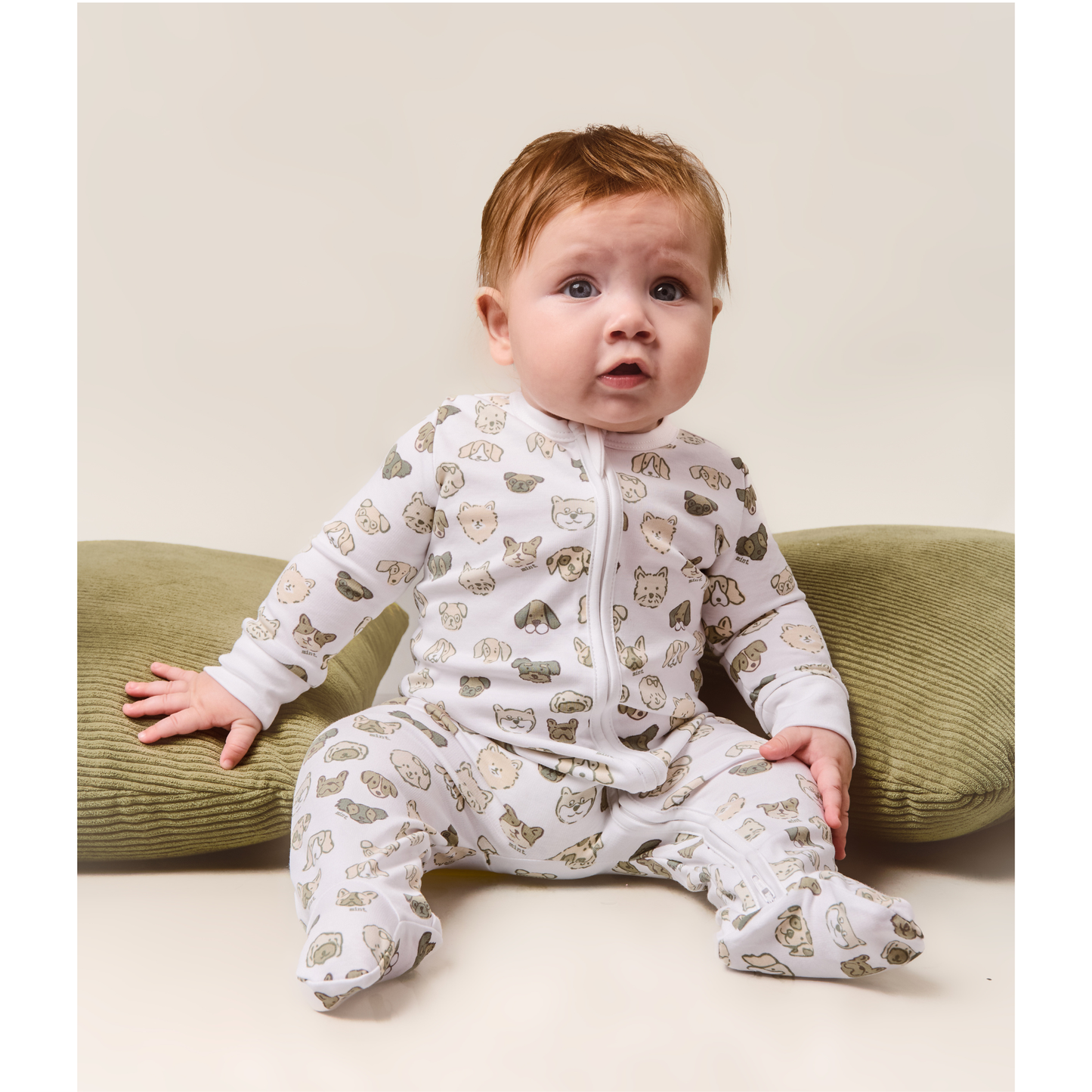 Enterizo Patitas Grey + Manta